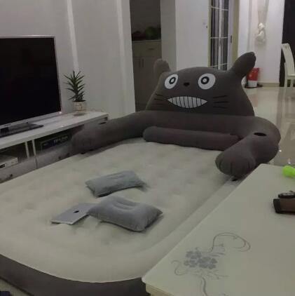 "Meow" Inflatable Bed - KeepMeDifferent