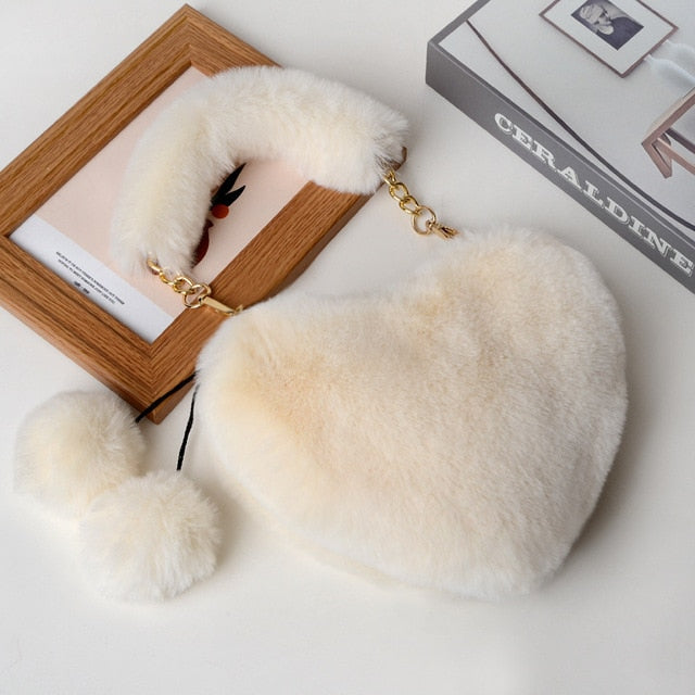 Faux Fur Heart Handbag - KeepMeDifferent