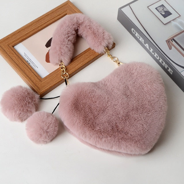 Faux Fur Heart Handbag - KeepMeDifferent