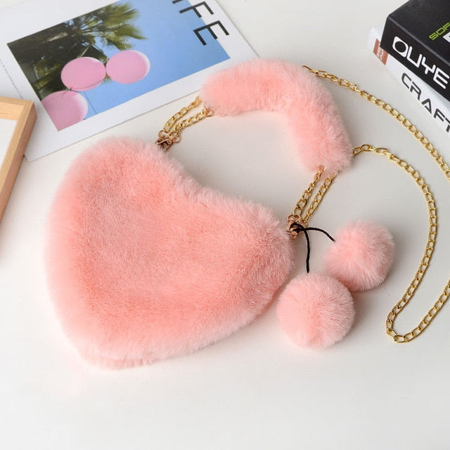 Faux Fur Heart Handbag - KeepMeDifferent