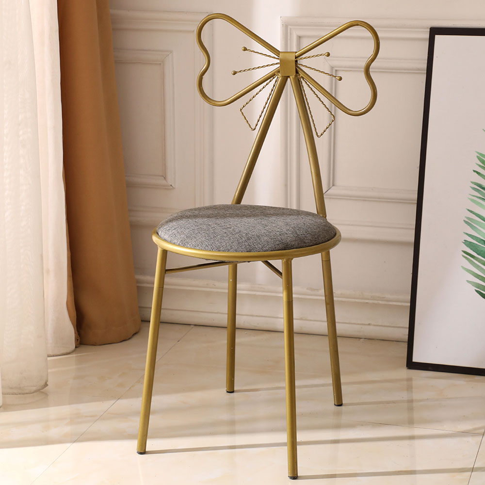 Beautiful Bow Chair - KeepMeDifferent