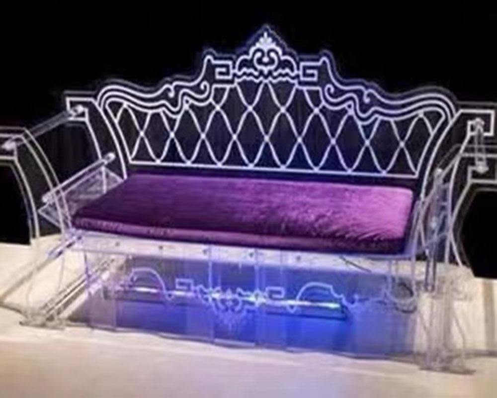 "Fit For A Queen" Acrylic Sofa - KeepMeDifferent